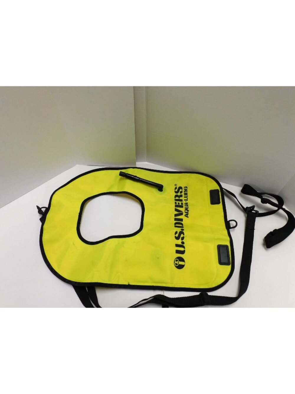 U.S Divers Aqua Lung Life Preserver Adult Snorkeling Vest DW337